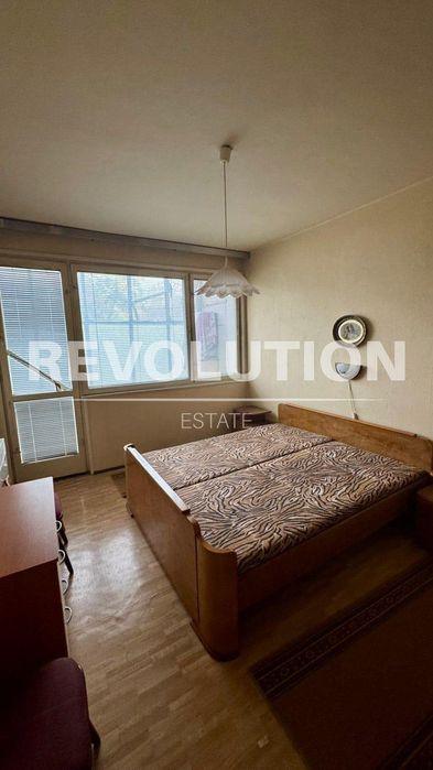 Тристаен апартамент в кв. Каменица 1