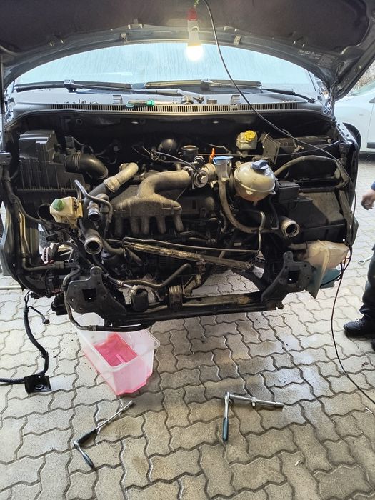Piese Motor t5  AXD .2.5