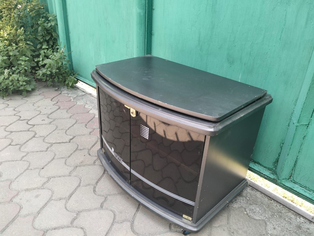 Тумба под телевизор