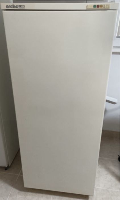 Combina frigorifica arctic