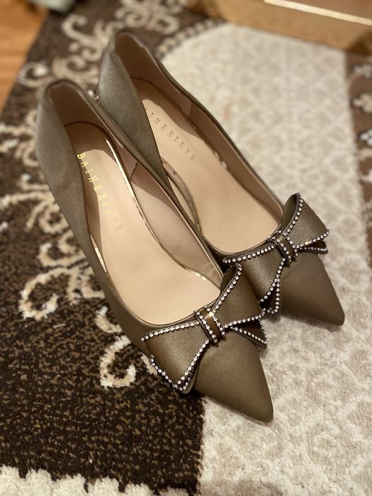 Срочно продам туфли за 5000тг