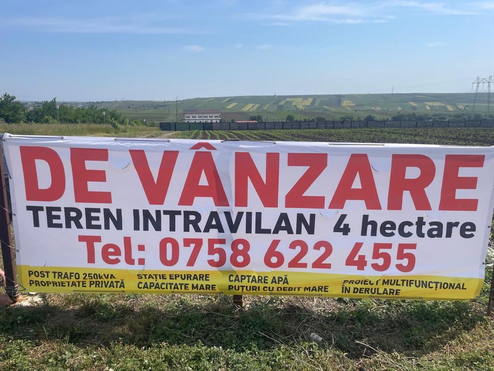 Vand teren intravilan - aproximativ 4 hectare