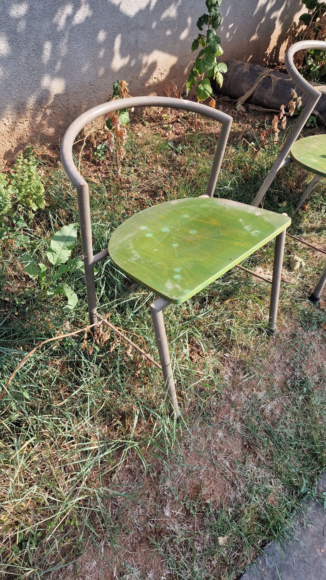 Продавам столове