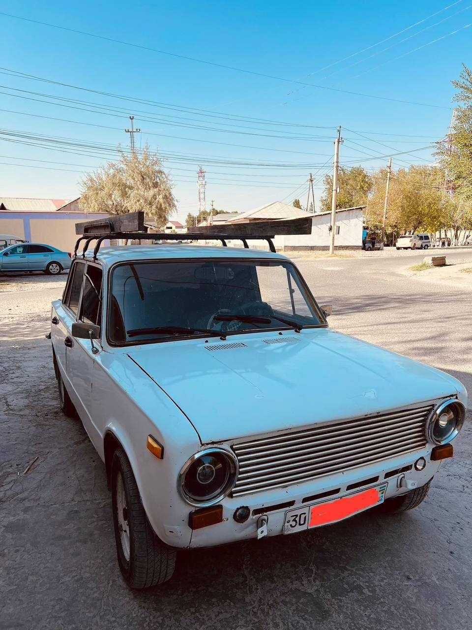 Lada vaz 2101 oq rangli sotiladi