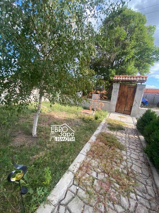 Двуетажна къща за продажба в с.Голямо Асеново