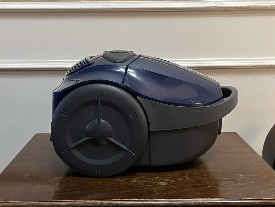 Пылесос LG V-C3048ND