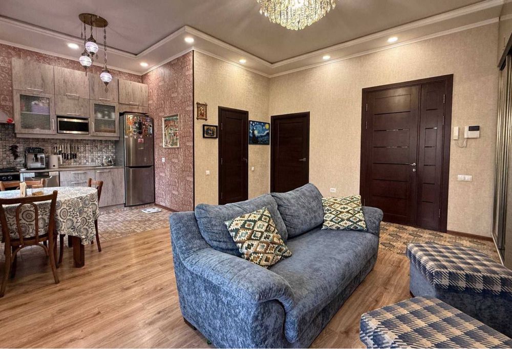 Продаю квартиру с ремонтом