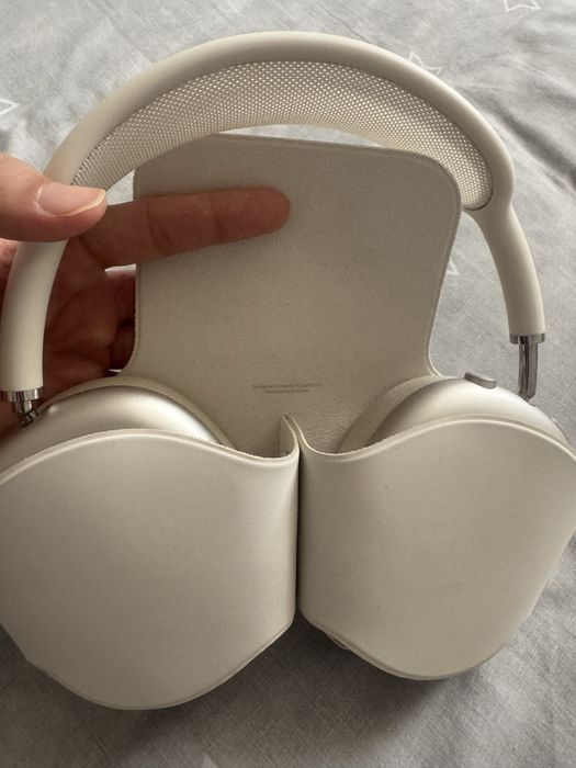 AirPods Max 2 generation