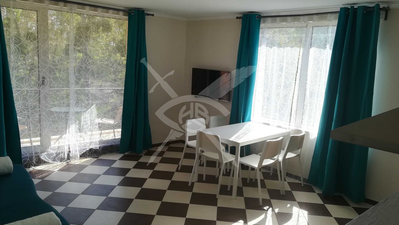 Продава се Двустаен апартамент в Созопол - 83 кв.м за 1175 €/кв.м - Снимка #3