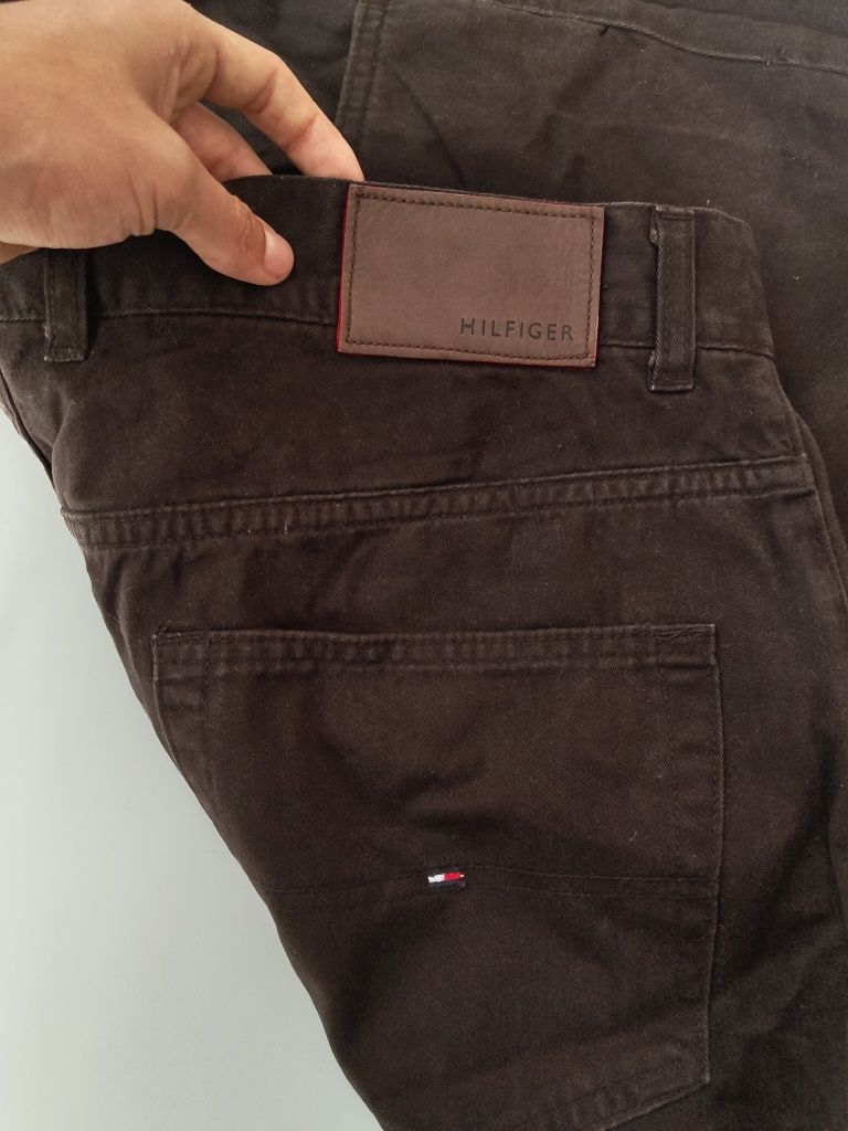 Pantaloni eleganți de barbati maro Tommy Hilfiger mărimea XL