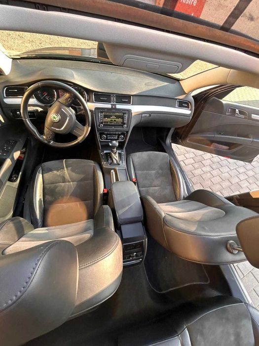 Skoda Superb 2.0 TDI 4x4 DSG • 2011 • Full Option • Întreținută •140CP