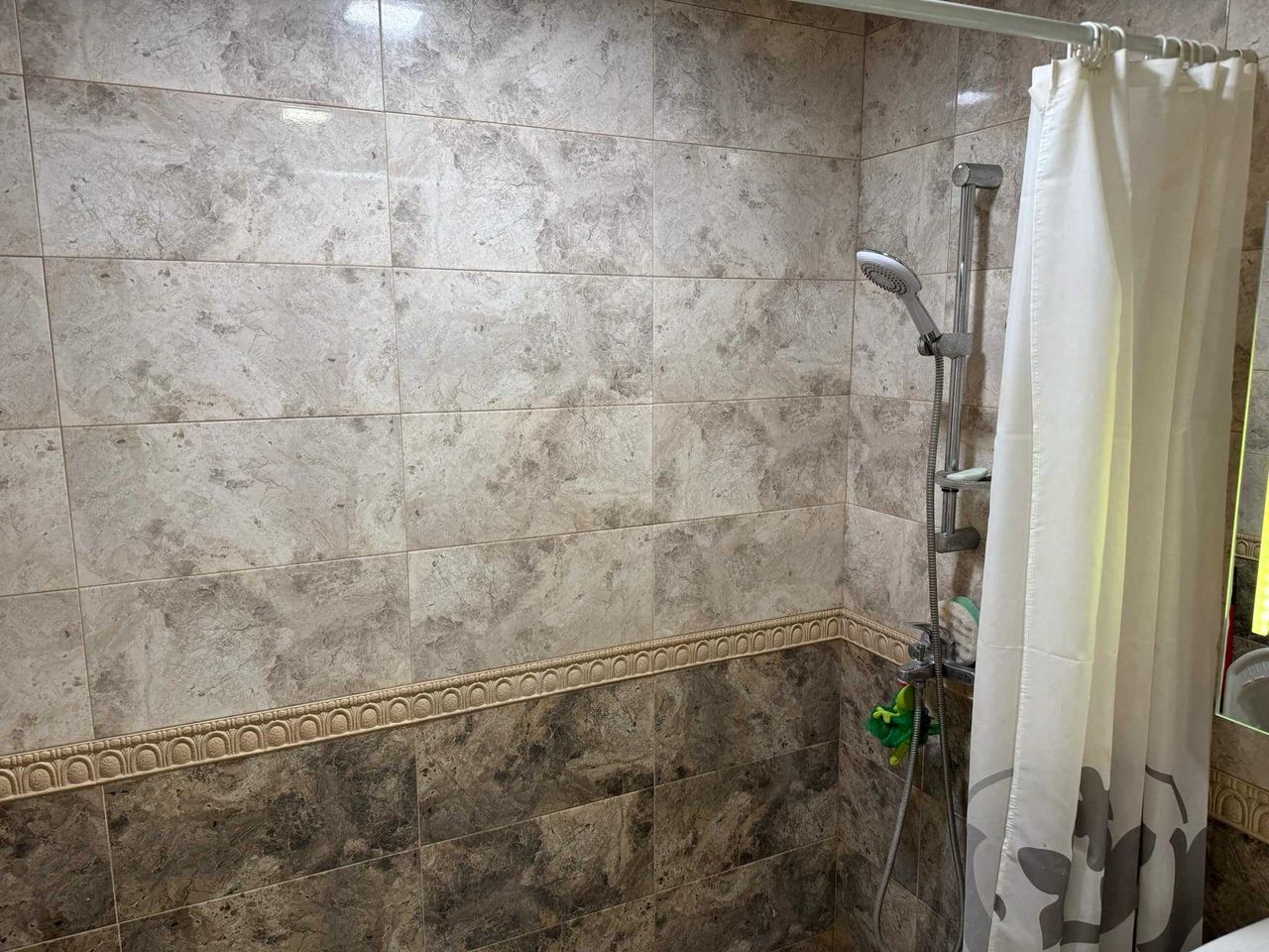 Продава се Двустаен апартамент в Стара Загора, Железник - изток - 74 кв.м за 973 €/кв.м - Снимка #12