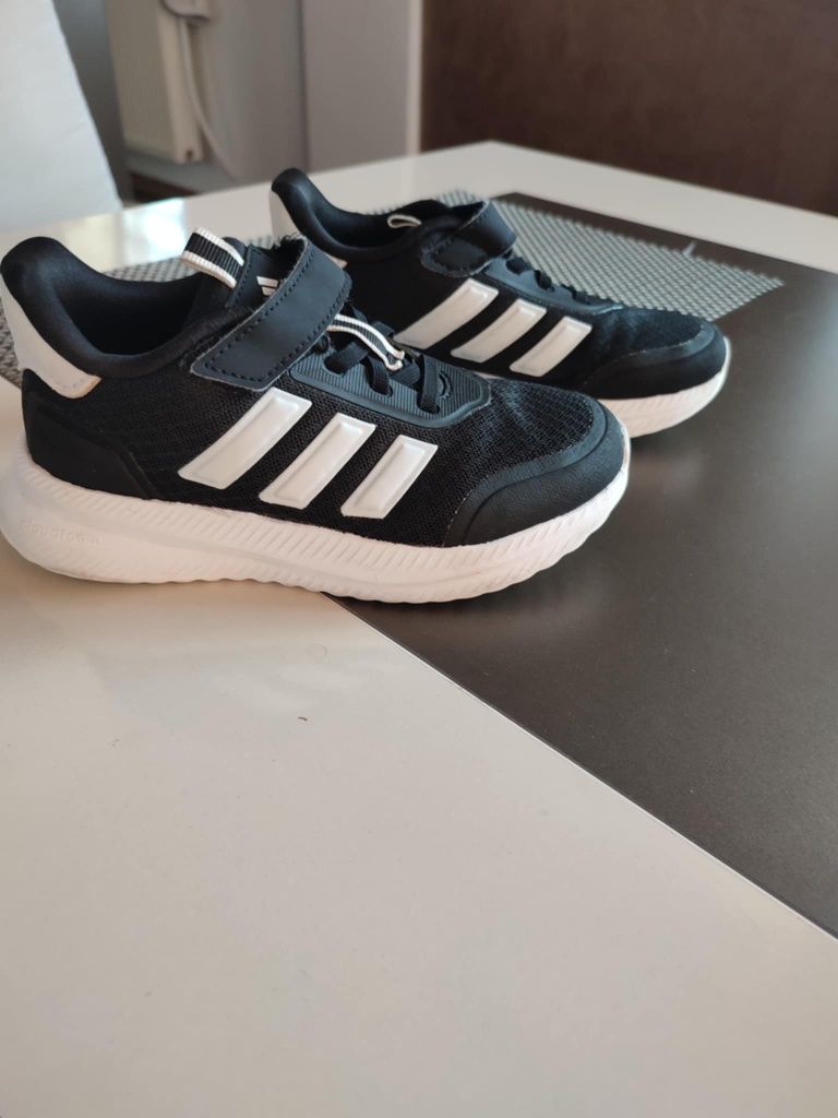 Маратонки NIKE и ADIDAS  29.5-31