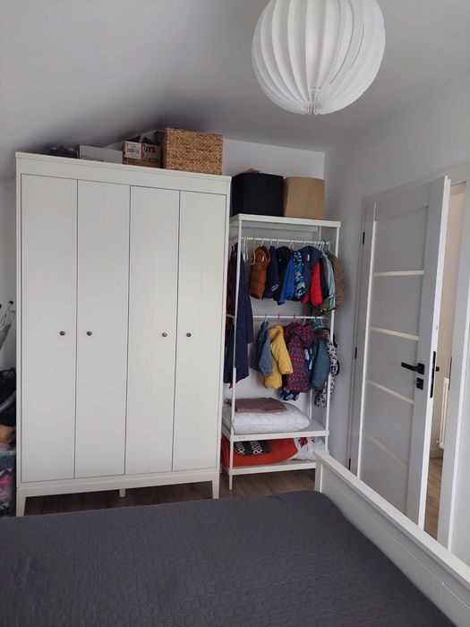 Vând mobilier de dormitor complect