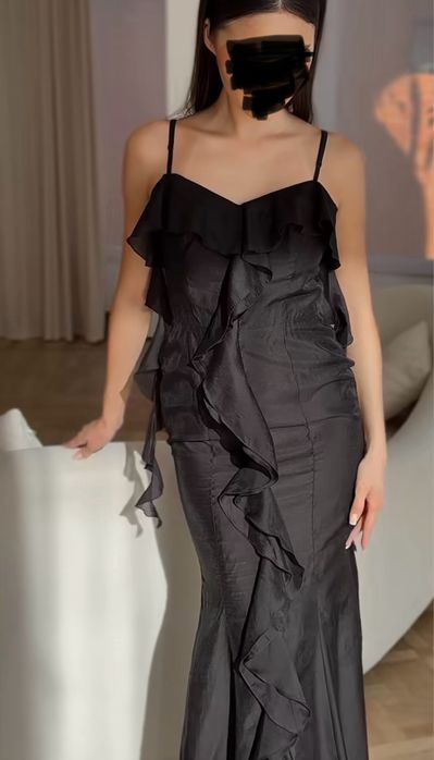 Продам платье 20 000 тг новое