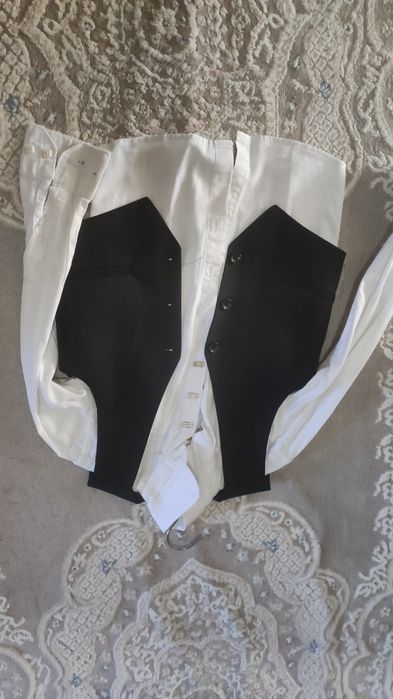 Продам жилетку для 1 классника