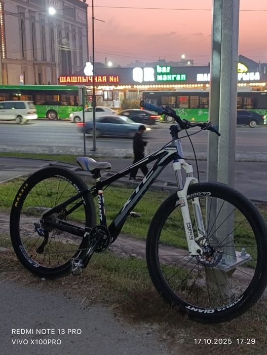 GIANT XTC 880 rockshox fox maxxic