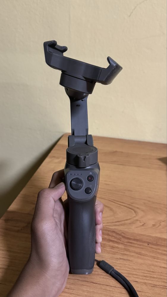 DJI Osmo Mobile 3 — стабилизатор