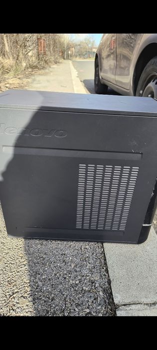 Vând unitate PC de la Lenovo,perfect funcțională la preț bun!