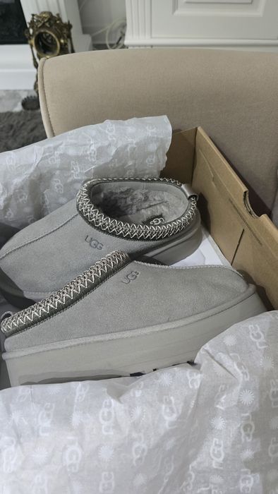 Ugg model tazz 2