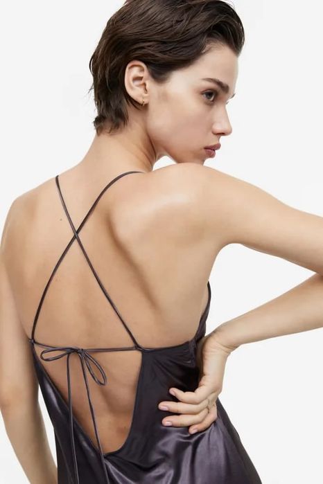 Платье женскоe бренда H&M