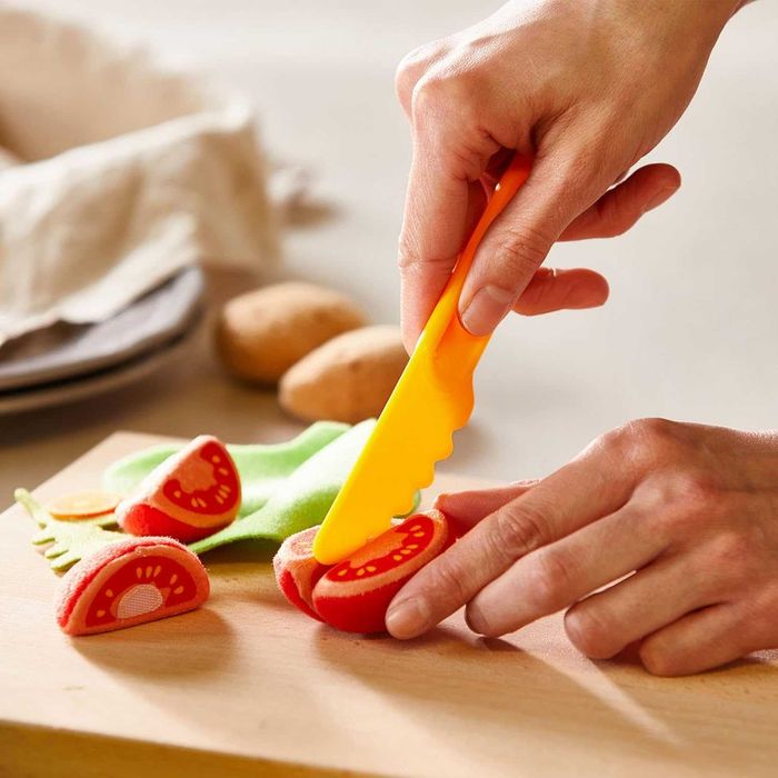 Детски готварски комплект за салата купа със зеленчуци