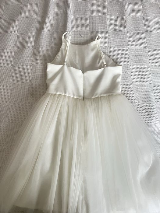 Бяла рокля на JUNONA