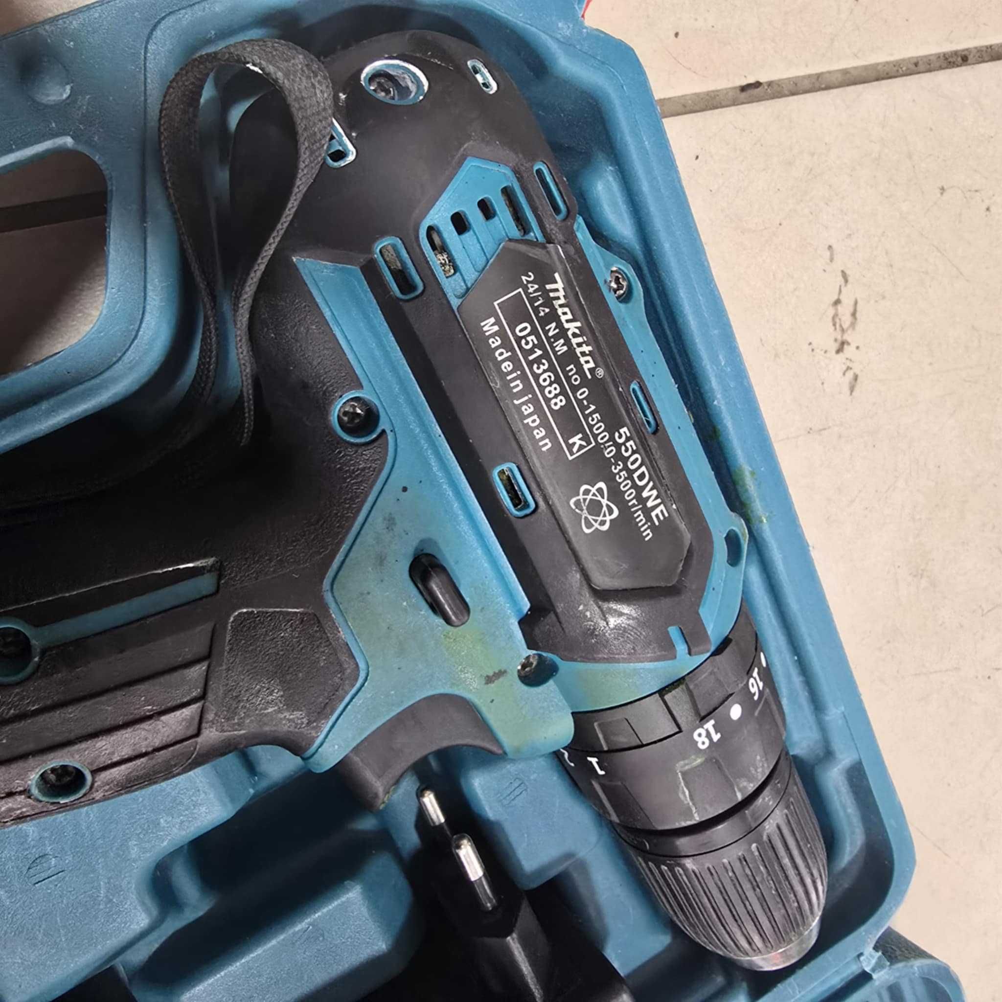 Акумулаторен Винтоверт MAKITA 550DWE + две батерии
