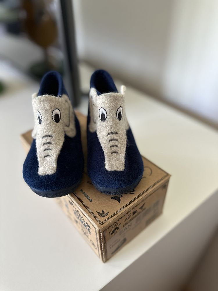 Pantofi casa elefant