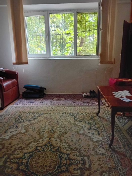 Garsoniera decomandată de vânzare