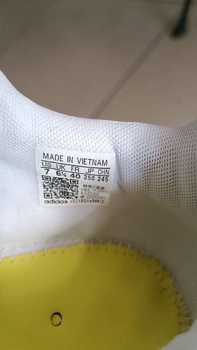 Маратонки adidas