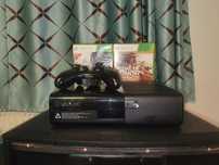 Xbox 360 E 500GB