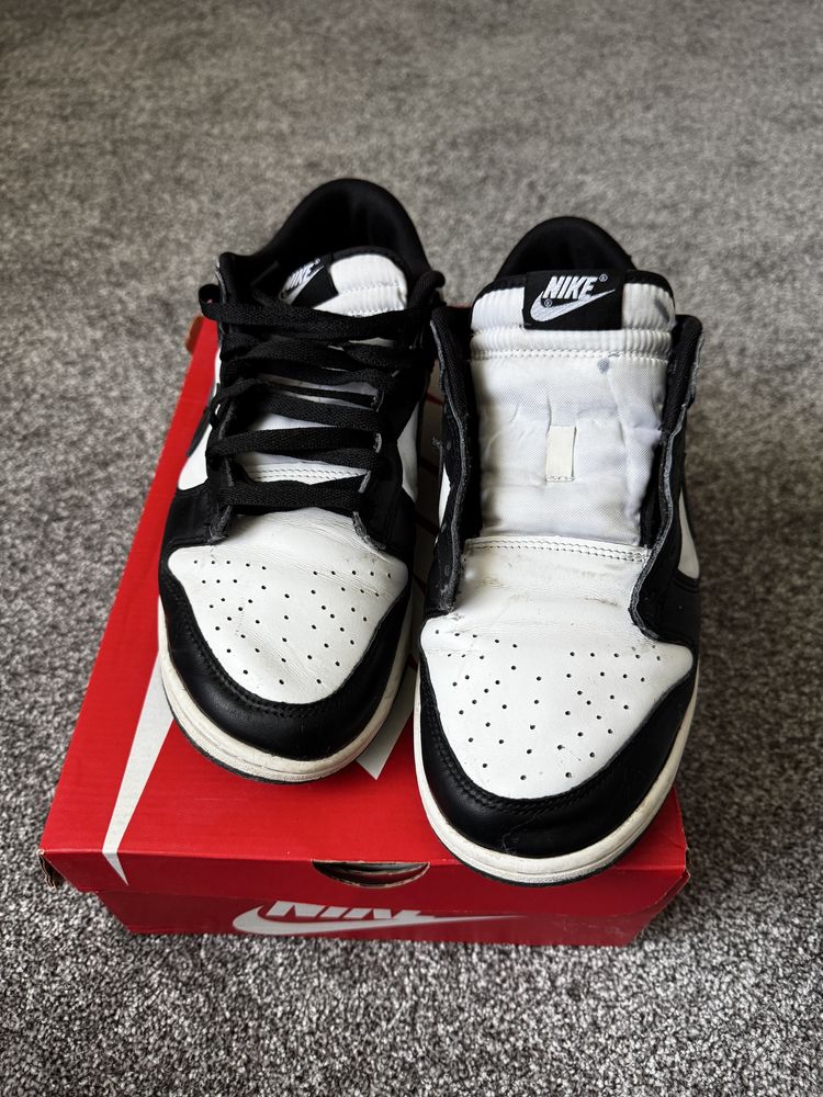 Adidasi panda dunk