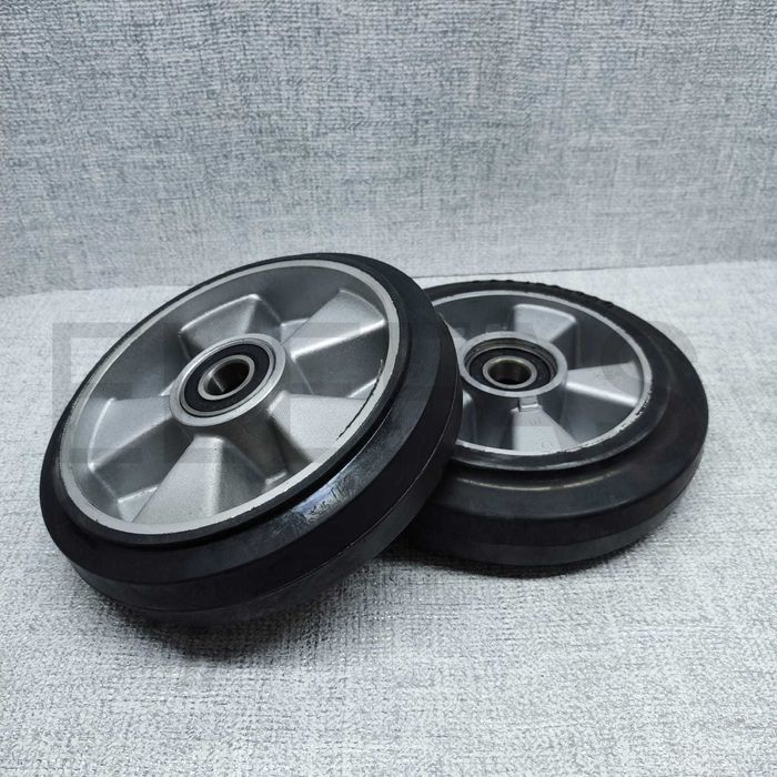 Колесо для гидравлической тележки рулевое резиновое