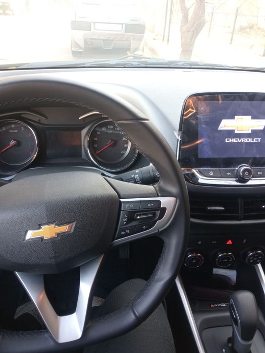 Onx 4 LTZ Trubo sotiladi