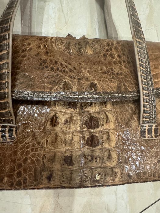 Сумка из крокодиловой кожи