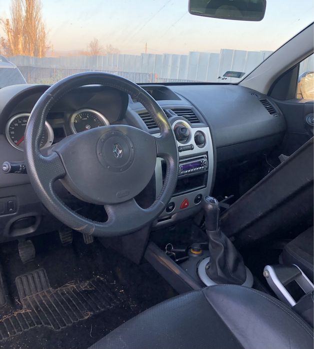 Renault megane cabrio 1.6 i на части