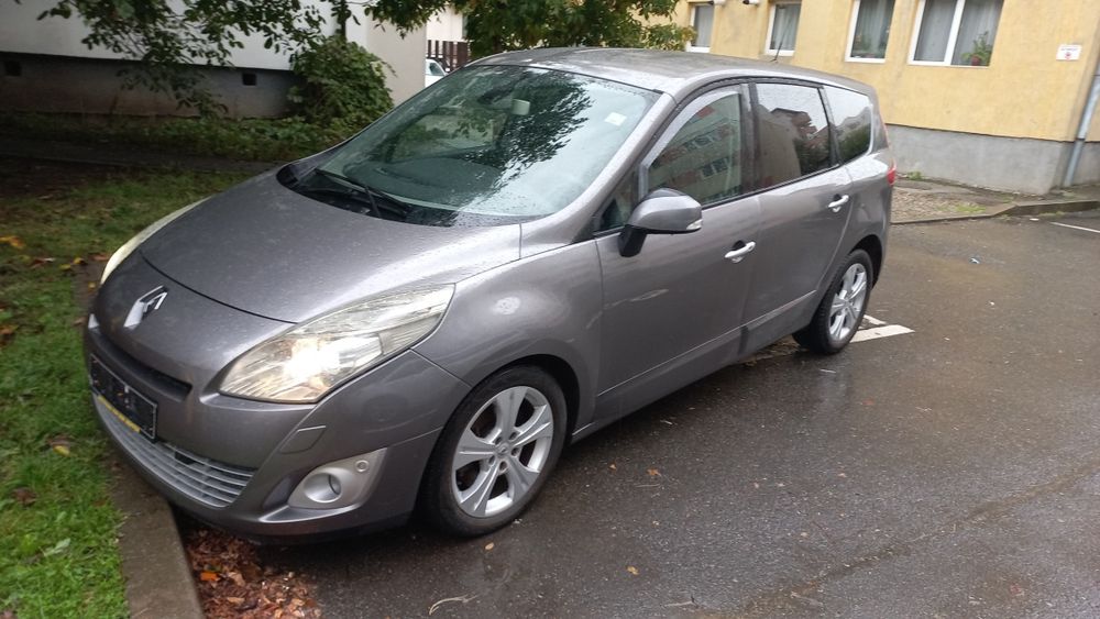 Vând Renault Grand Scenic 3   2.0 Diesel
