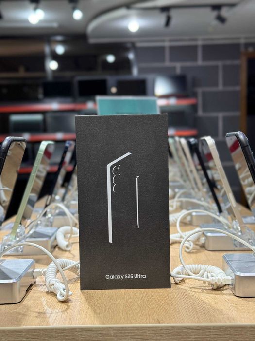 Телефон Samsung Galaxy S25 Ultra 512GB /Самсунг Галакси С25 Ультра 512