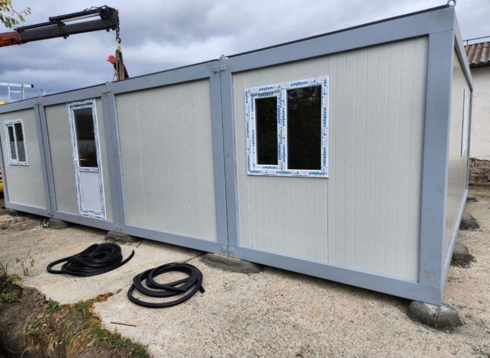 Vand container modular tip casa este confortabilă fonica și termică