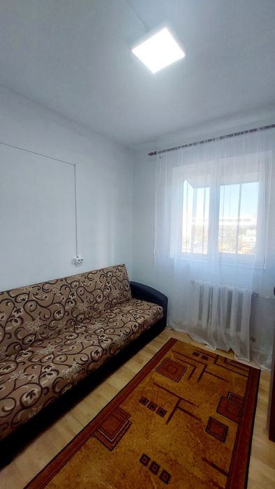 Nou!!! Închiriez garsoniera confort 3 zona centrala in Micro 14