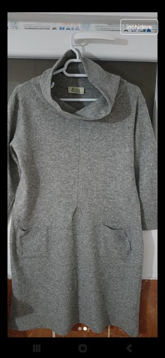 Vand rochie din lana