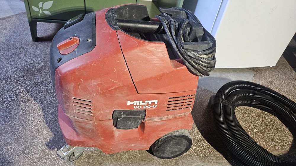 Профисионална прасмухсчка Хилти