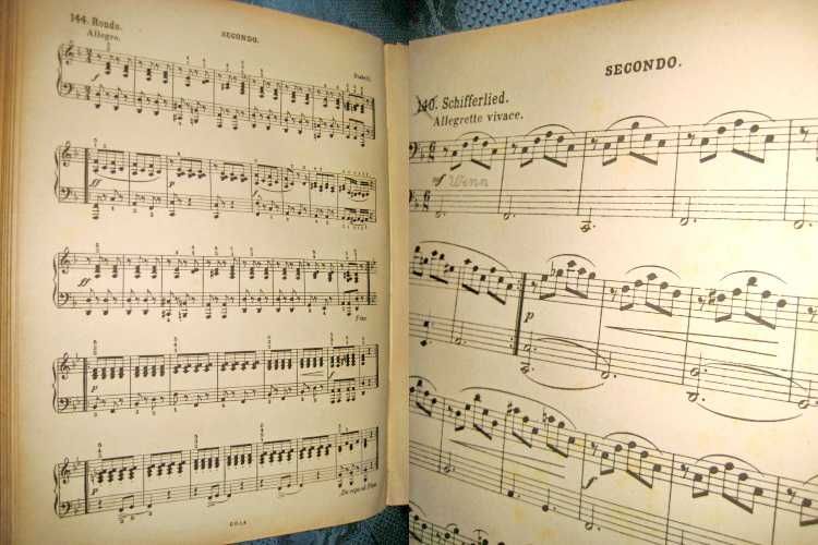B61-Scoala de Pian-Partituri vechi anii 1900 Munchen Germania.