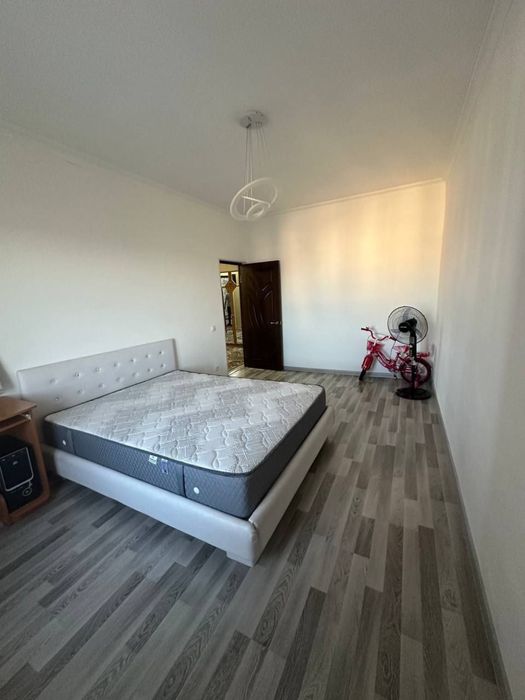 Продаётся 4-комнатная квартира на Юнусабаде.