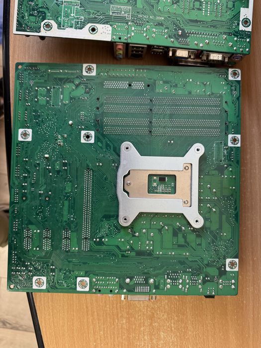 placi de baza In stare buna ambele la acelasi preț