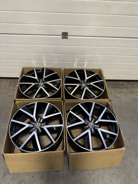 Jante 20 ORIGINALE VW Touareg III R-Line CR Braga CR7 Audi Q7 Bico