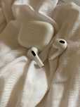 Airpods 3. Правый и левый наушник. Без кейса