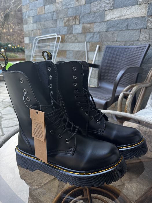 Dr. Martens кожени обувки