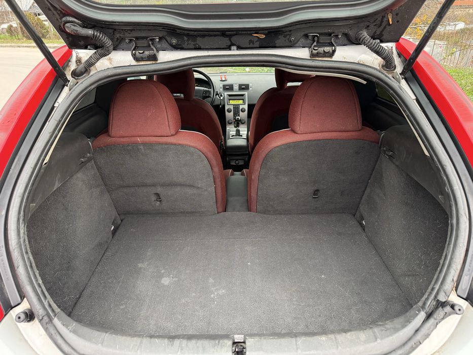 Volvo C30 2.0 6 Скорости 2008г 5л/100км Климатроник Всичко платено